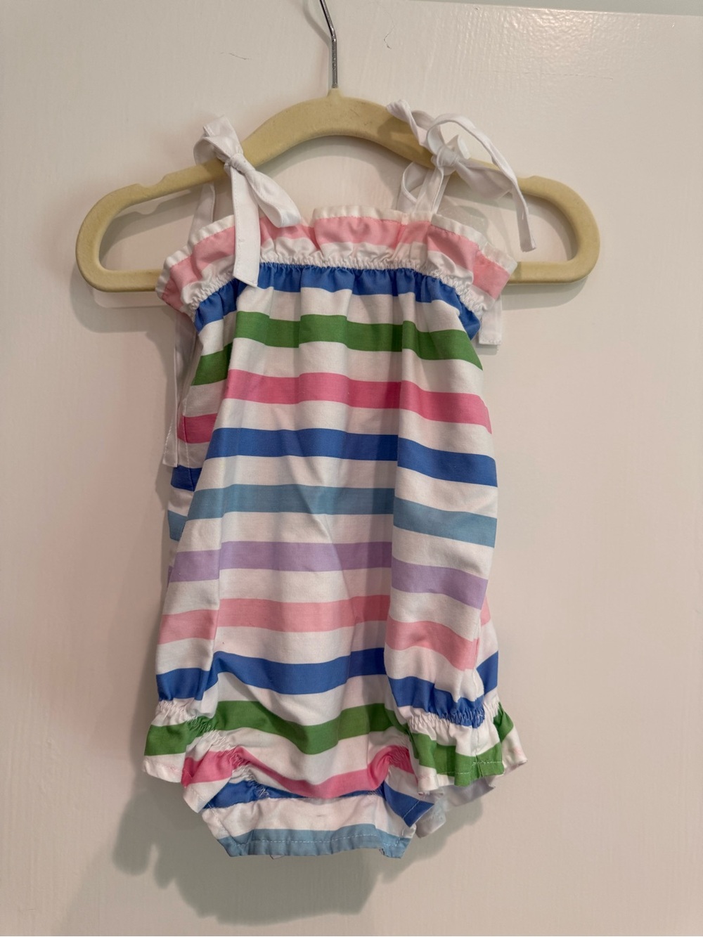 The Beaufort Bonnet Company Infant onsie size 12/18mos